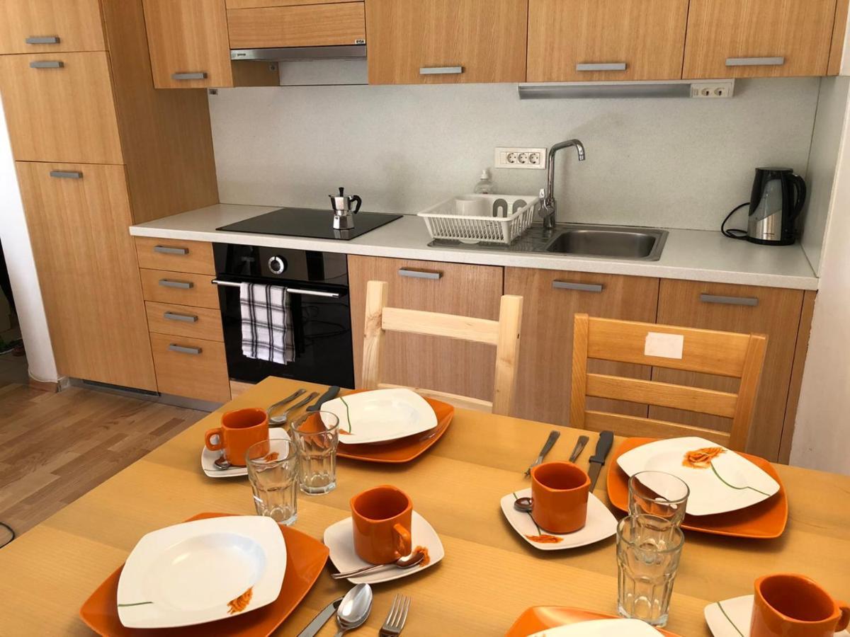 Apartma Runi Pod Zlato Lisico Pekre المظهر الخارجي الصورة